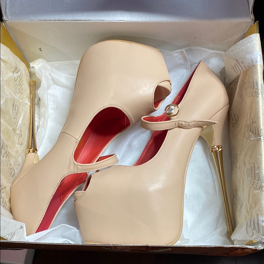 Guilty Soles Elegant Platform Heels